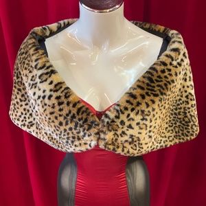 Luxuriously Soft Faux Fur Leopard Cheetah Print Wrap Stole Scarf Vintage Glamour